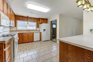 1231 Stonecrest Dr, Houston, TX 77018 - Photo 13