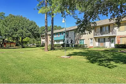 3812 Laura Leigh Drive, Friendswood, TX 77546 - Photo 9