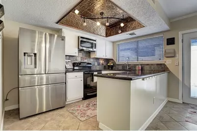 3812 Laura Leigh Drive, Friendswood, TX 77546 - Photo 3