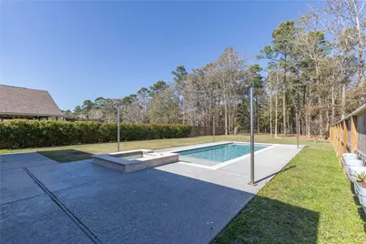 430 Kickapoo Drive, Anahuac, TX 77514 - Photo 19