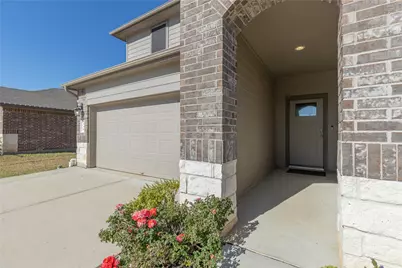430 Kickapoo Drive, Anahuac, TX 77514 - Photo 9