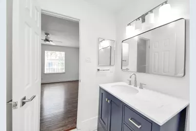 9700 Leawood Boulevard #1214, Houston, TX 77099 - Photo 23