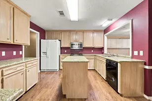 5909 Sheffield Terrace Ln, Bryan, TX 77802 - Photo 7