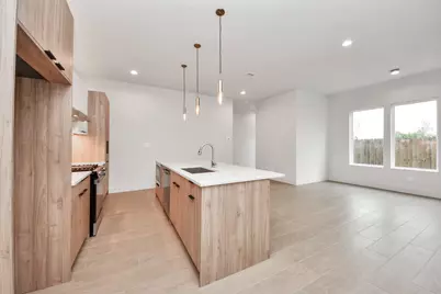 13105 Moncloa Drive, Houston, TX 77047 - Photo 7