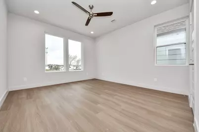 13105 Moncloa Drive, Houston, TX 77047 - Photo 17