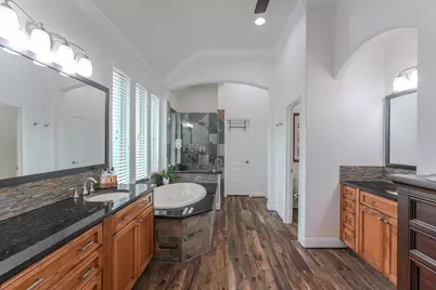 26 Lufberry Place, Tomball, TX 77375 - Photo 37