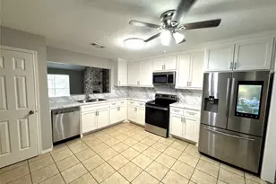 11915 Fallbrook Dr, Houston, TX 77065 - Photo 5