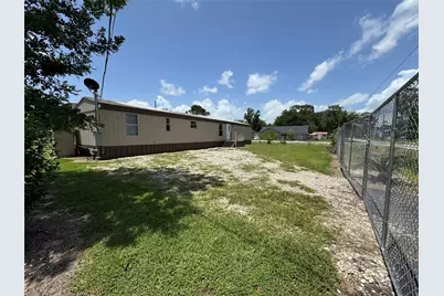 600 E Melville Drive, Crosby, TX 77532 - Photo 3