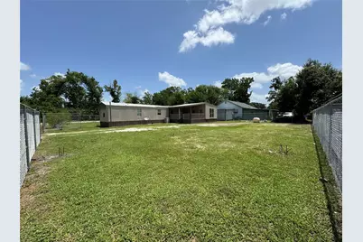 600 E Melville Drive, Crosby, TX 77532 - Photo 1