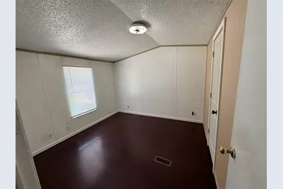 600 E Melville Drive, Crosby, TX 77532 - Photo 9