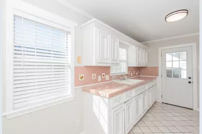 7447 Magnolia Street, Houston, TX 77023 - Photo 17