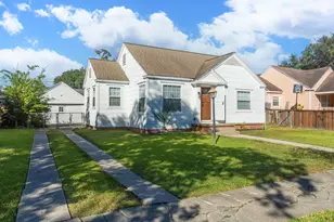 7447 Magnolia St, Houston, TX 77023 - Photo 3