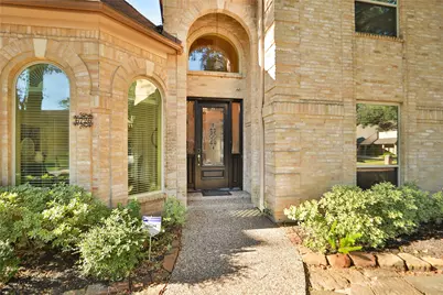 6726 Seinfeld Court, Houston, TX 77069 - Photo 9