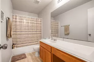 2666 Skyview Downs Dr, Houston, TX 77047 - Photo 11