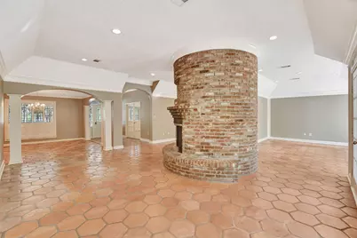 16002 Koenig Lane, Conroe, TX 77384 - Photo 11