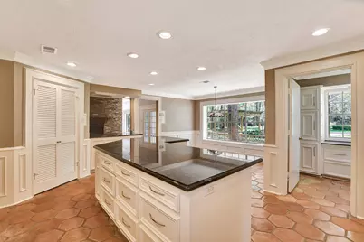 16002 Koenig Lane, Conroe, TX 77384 - Photo 17