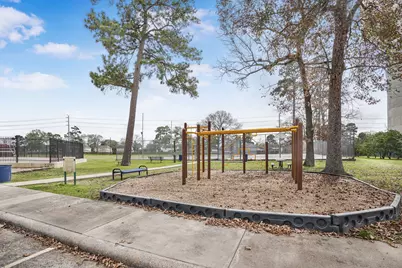 5710 Green Timbers Drive, Humble, TX 77346 - Photo 19