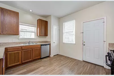 10335 Solitude Way, Houston, TX 77044 - Photo 11