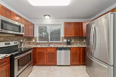 12730 Palm Desert Lane, Houston, TX 77099 - Photo 11