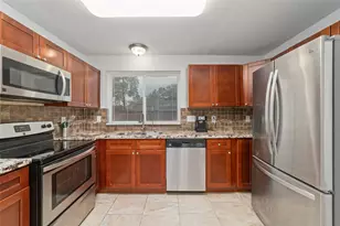 12730 Palm Desert Ln, Houston, TX 77099 - Photo 11