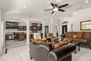 143 Lago Circle Dr N, Santa Fe, TX 77517 - Photo 9