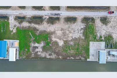 1107 Gator Point, Crystal Beach, TX 77650 - Photo 9