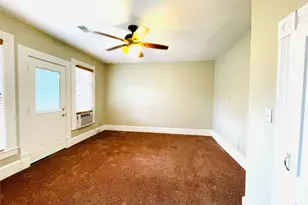 229 E Saunders St, League City, TX 77573 - Photo 9