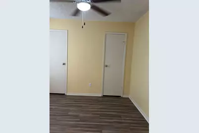 3919 Fairmont Pkwy Parkway #200, Pasadena, TX 77504 - Photo 3