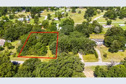 11 Creek Point, Huntsville, TX 77320 - Photo 1