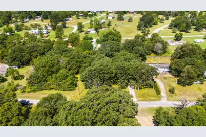 11 Creek Point, Huntsville, TX 77320 - Photo 5