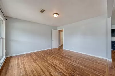 5834 Hirondel Street, Houston, TX 77033 - Photo 3