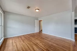 5834 Hirondel St, Houston, TX 77033 - Photo 3