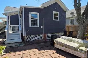 3322 Ave R 1/2 Ave, Galveston, TX 77550 - Photo 21