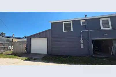 3322 Ave R 1/2 Avenue, Galveston, TX 77550 - Photo 23