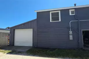 3322 Ave R 1/2 Ave, Galveston, TX 77550 - Photo 23