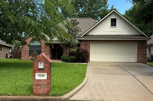 3238 Glenforest Dr, Montgomery, TX 77356 - Photo 1