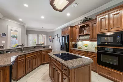 6607 Barrington Green, Houston, TX 77069 - Photo 9