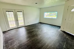 706 Rockdale Rd, Rockdale, TX 76567 - Photo 5
