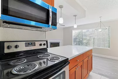 2750 Holly Hall Street #1711, Houston, TX 77054 - Photo 9