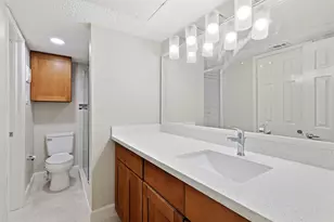 2750 Holly Hall St, Houston, TX 77054 - Photo 13