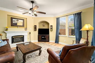 4505 Spring Iris Court, League City, TX 77573 - Photo 13