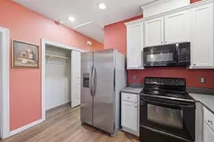 1050 Ave C, Beaumont, TX 77701 - Photo 13