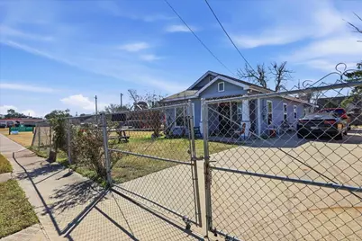 1050 Avenue C, Beaumont, TX 77701 - Photo 23