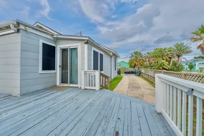 2119 63rd Street, Galveston, TX 77551 - Photo 17