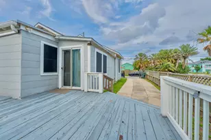 2119 63rd St, Galveston, TX 77551 - Photo 17