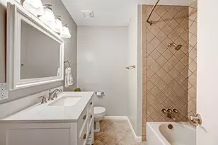 5806 Chrystell Ln, Houston, TX 77092 - Photo 9