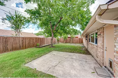 5806 Chrystell Lane, Houston, TX 77092 - Photo 17