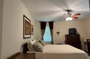 203 E Thornton Rd, Houston, TX 77022 - Photo 7