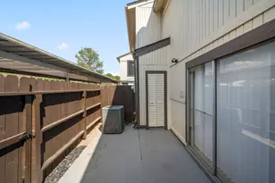 7847 Green Lawn Dr, Houston, TX 77088 - Photo 25