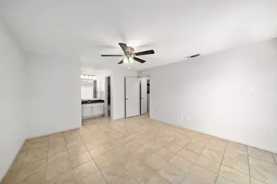 7847 Green Lawn Drive #7847, Houston, TX 77088 - Photo 11